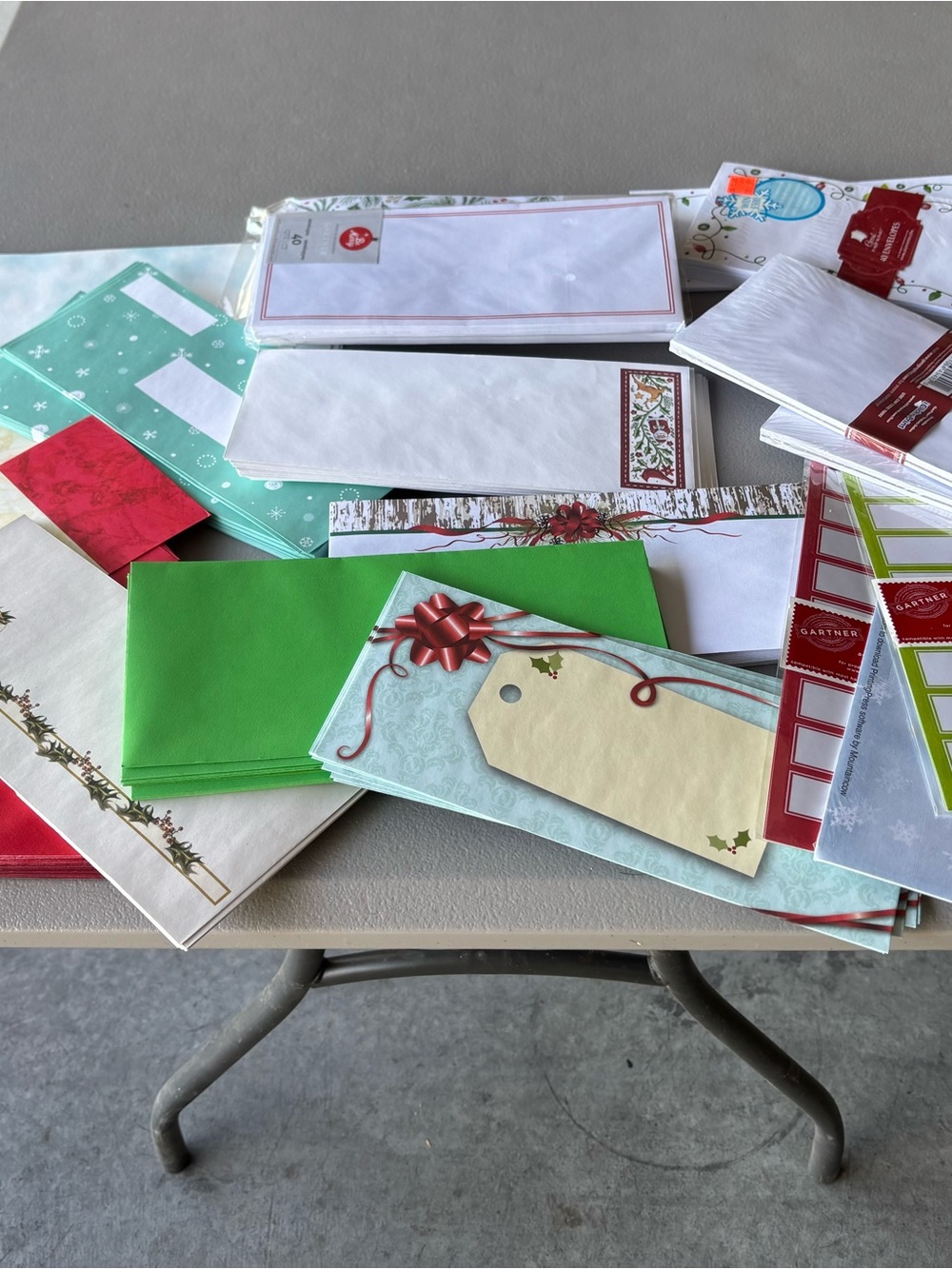 Holiday Gift Tags & Envelopes Set by